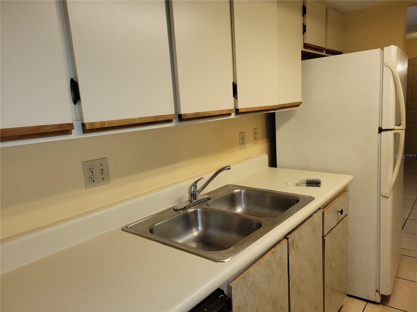 Image 6 of 17 For 6102 Curry Ford Road 103