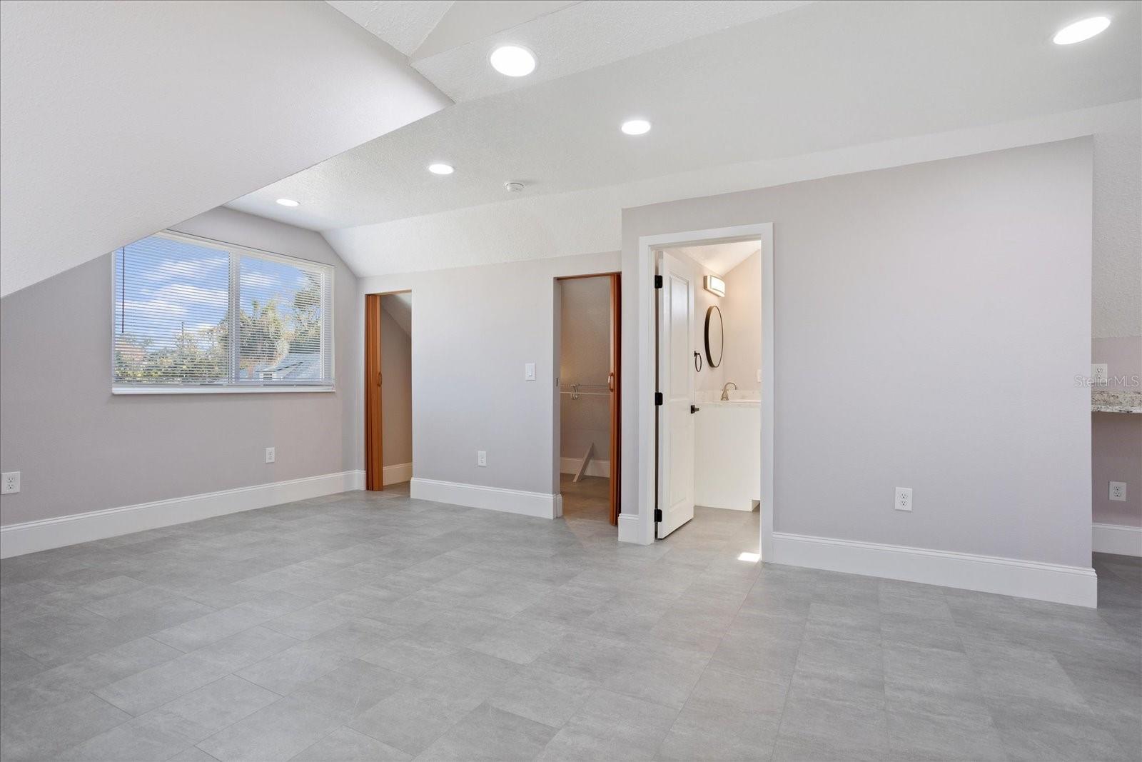 Image 17 of 20 For 706 New York Avenue