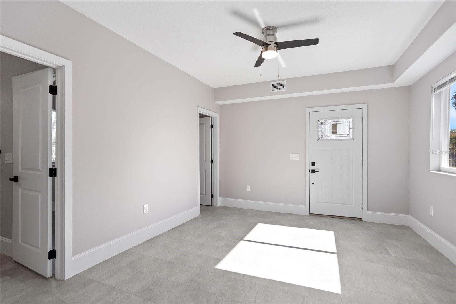 Image 5 of 20 For 706 New York Avenue