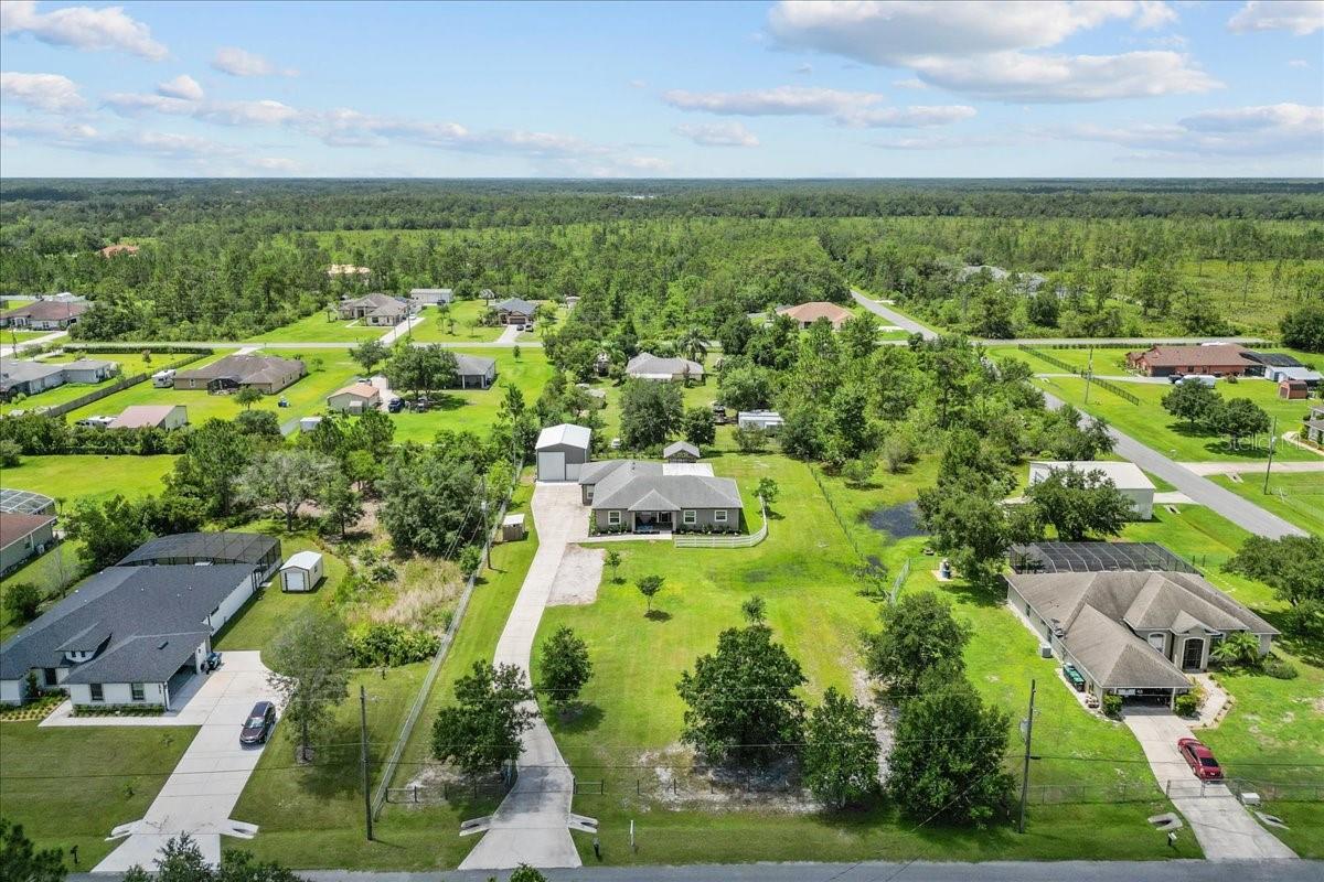 Image 3 of 51 For 18704 Northcliff Street