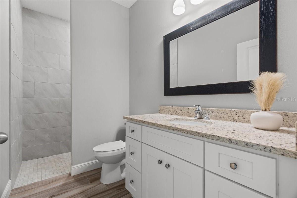 Image 30 of 51 For 18704 Northcliff Street