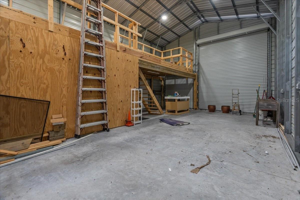 Image 40 of 51 For 18704 Northcliff Street