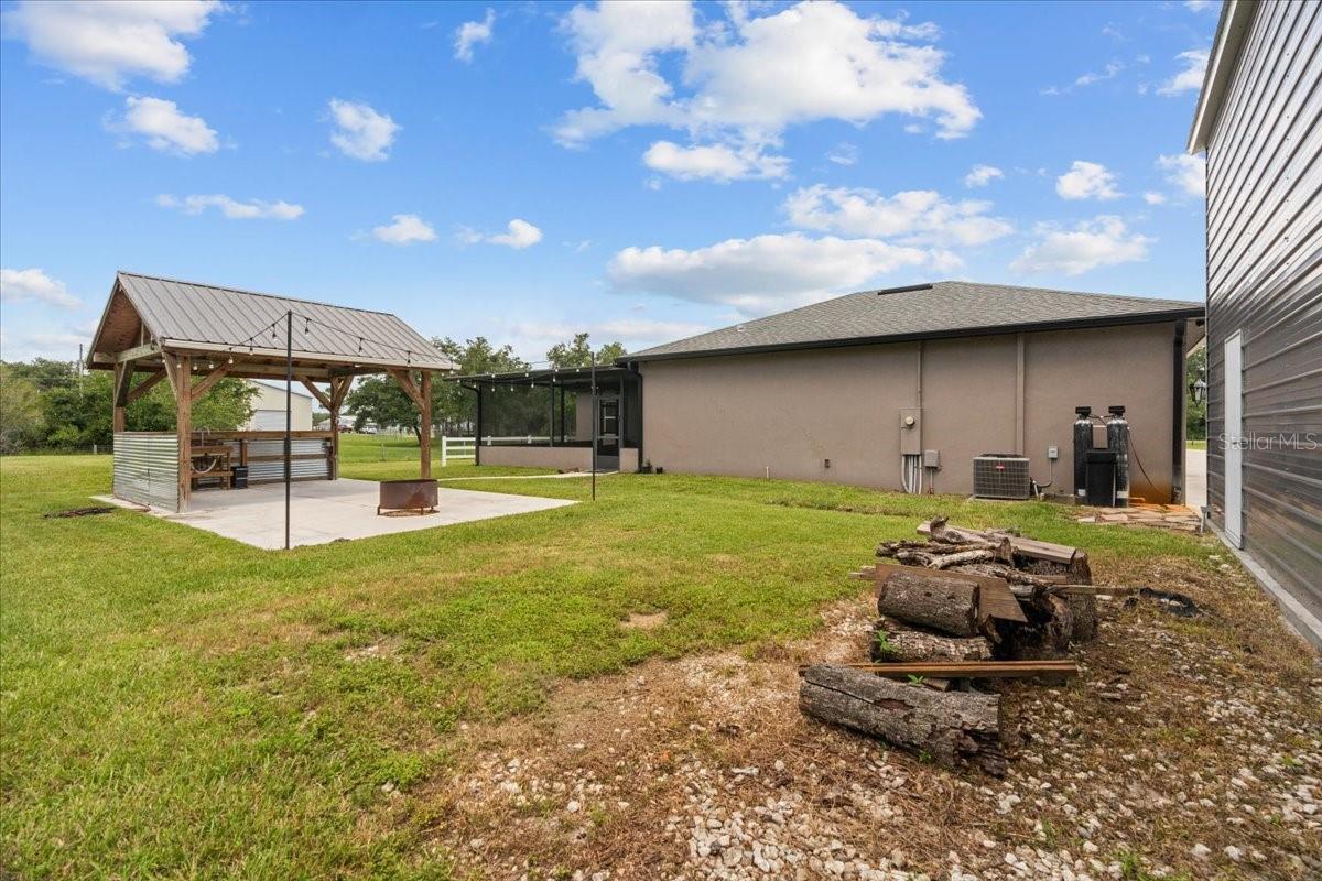 Image 42 of 51 For 18704 Northcliff Street