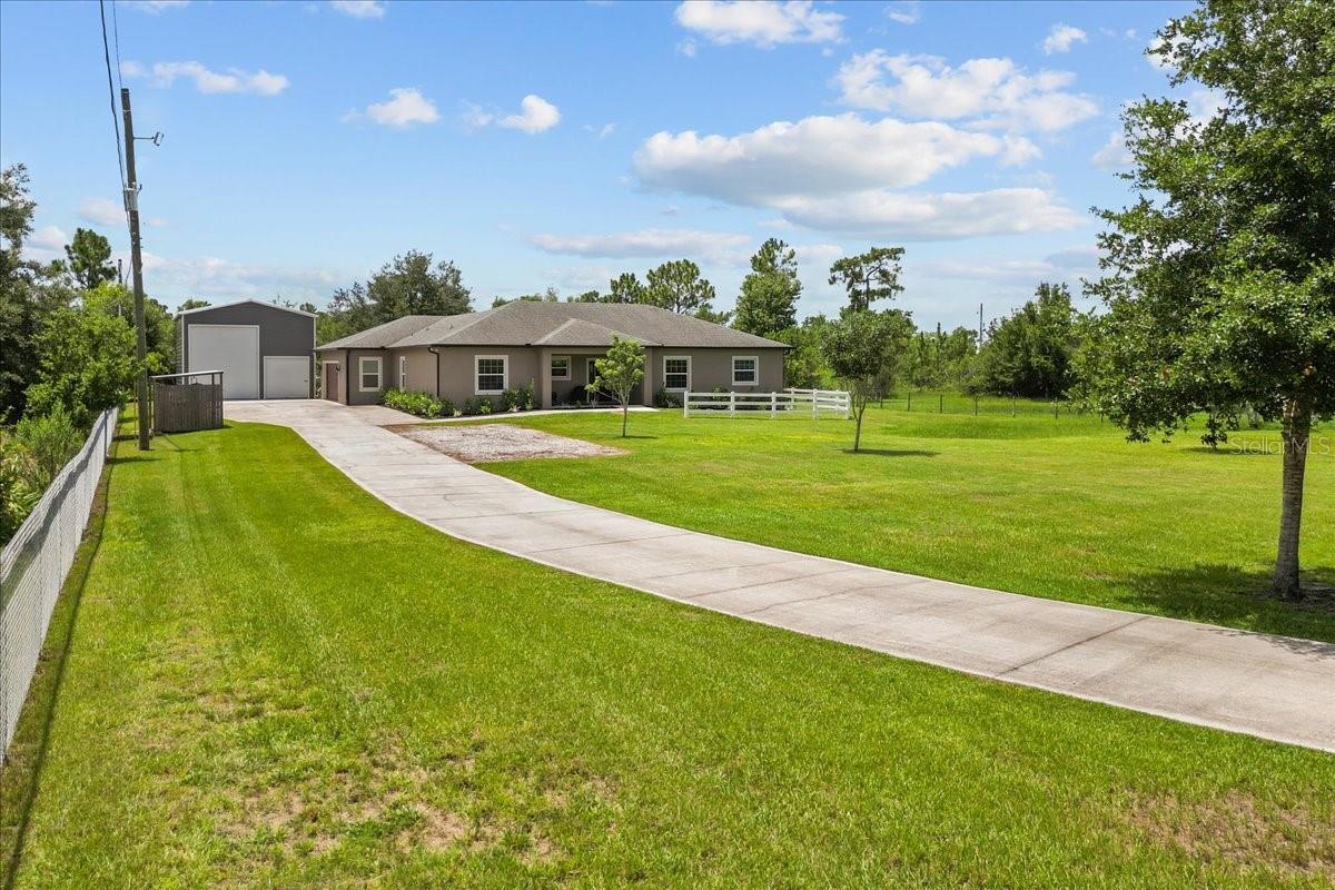 Image 5 of 51 For 18704 Northcliff Street