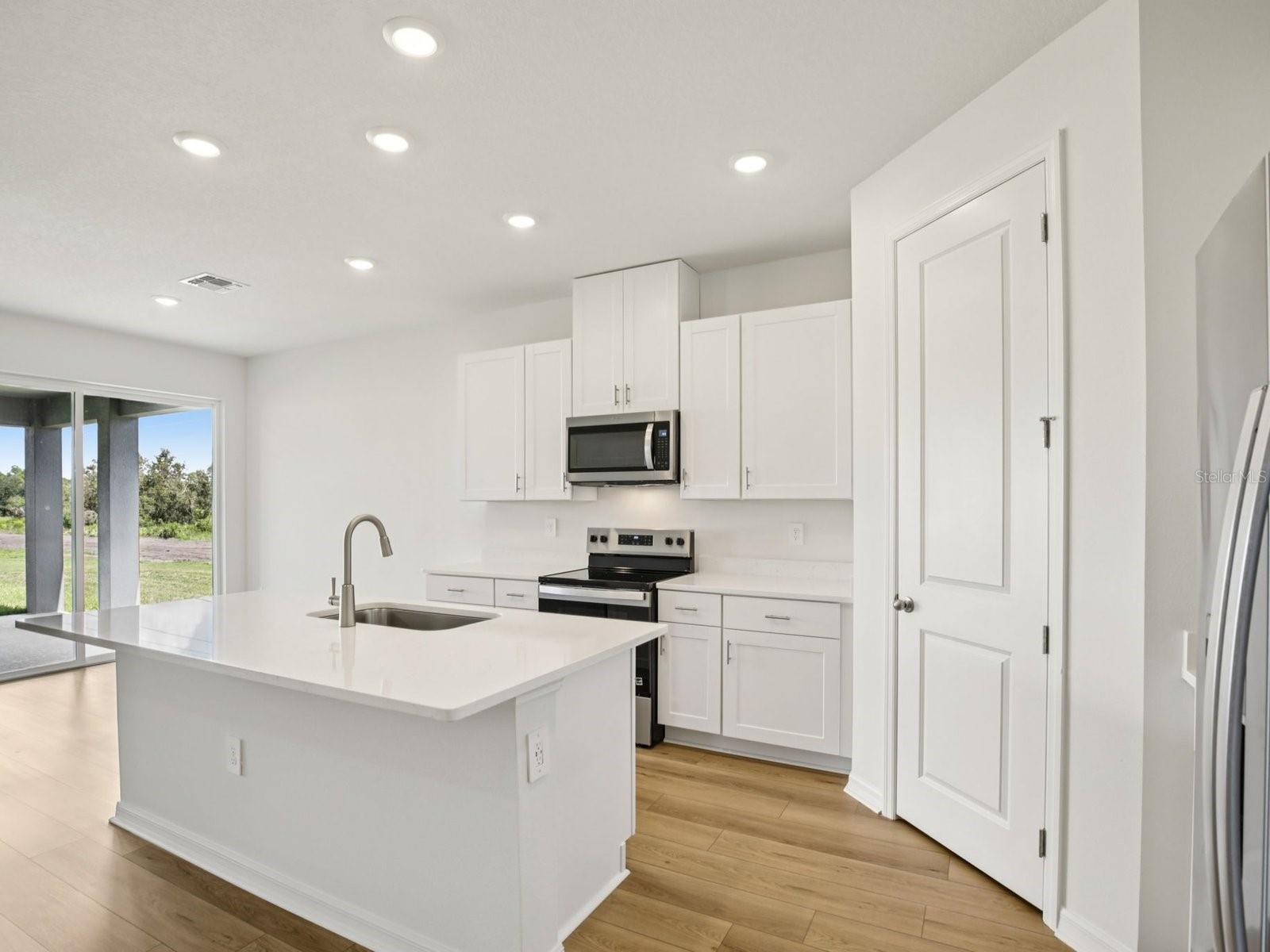 Image 16 of 45 For 9016 Venetia Court