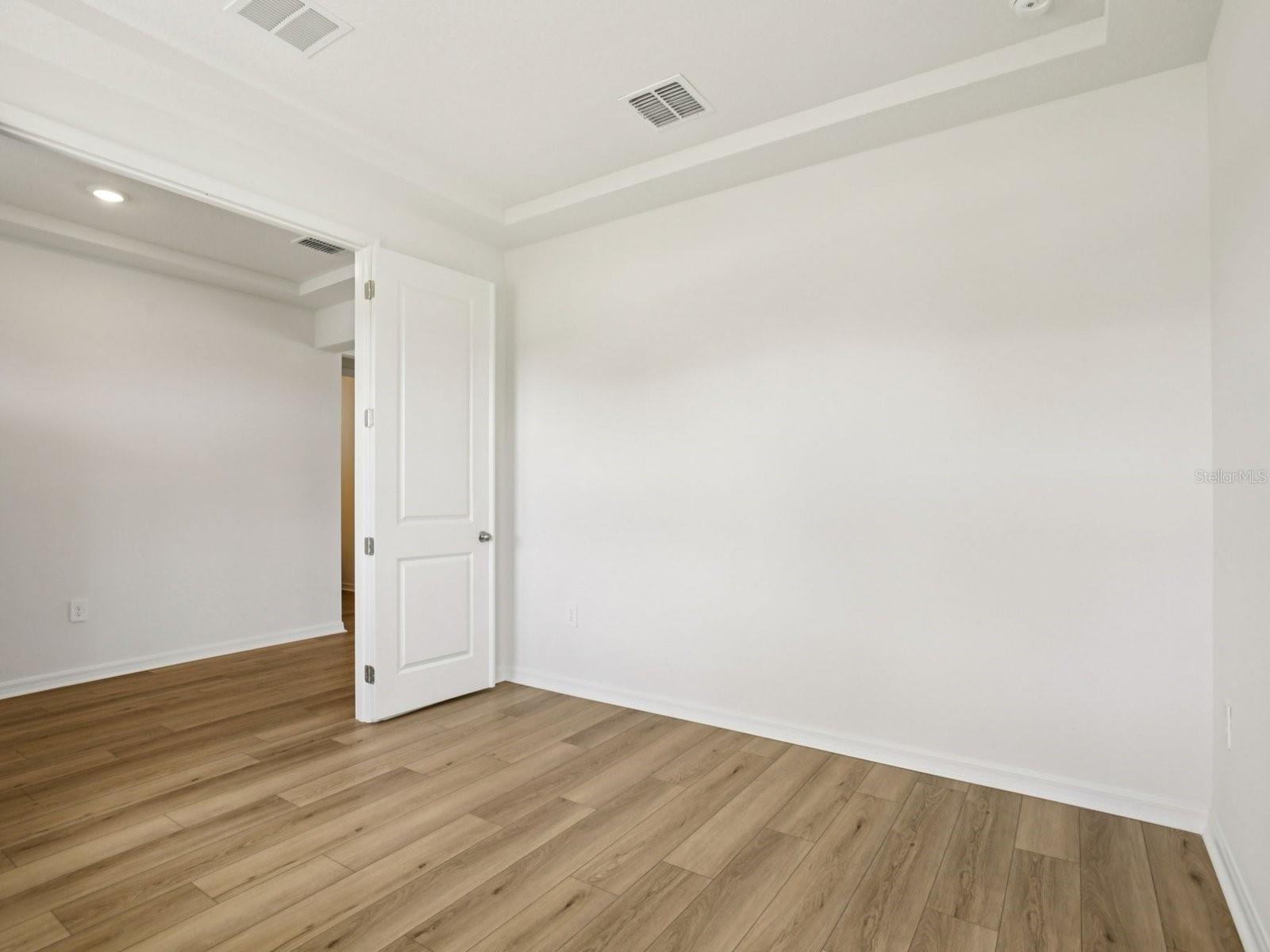 Image 21 of 45 For 9016 Venetia Court