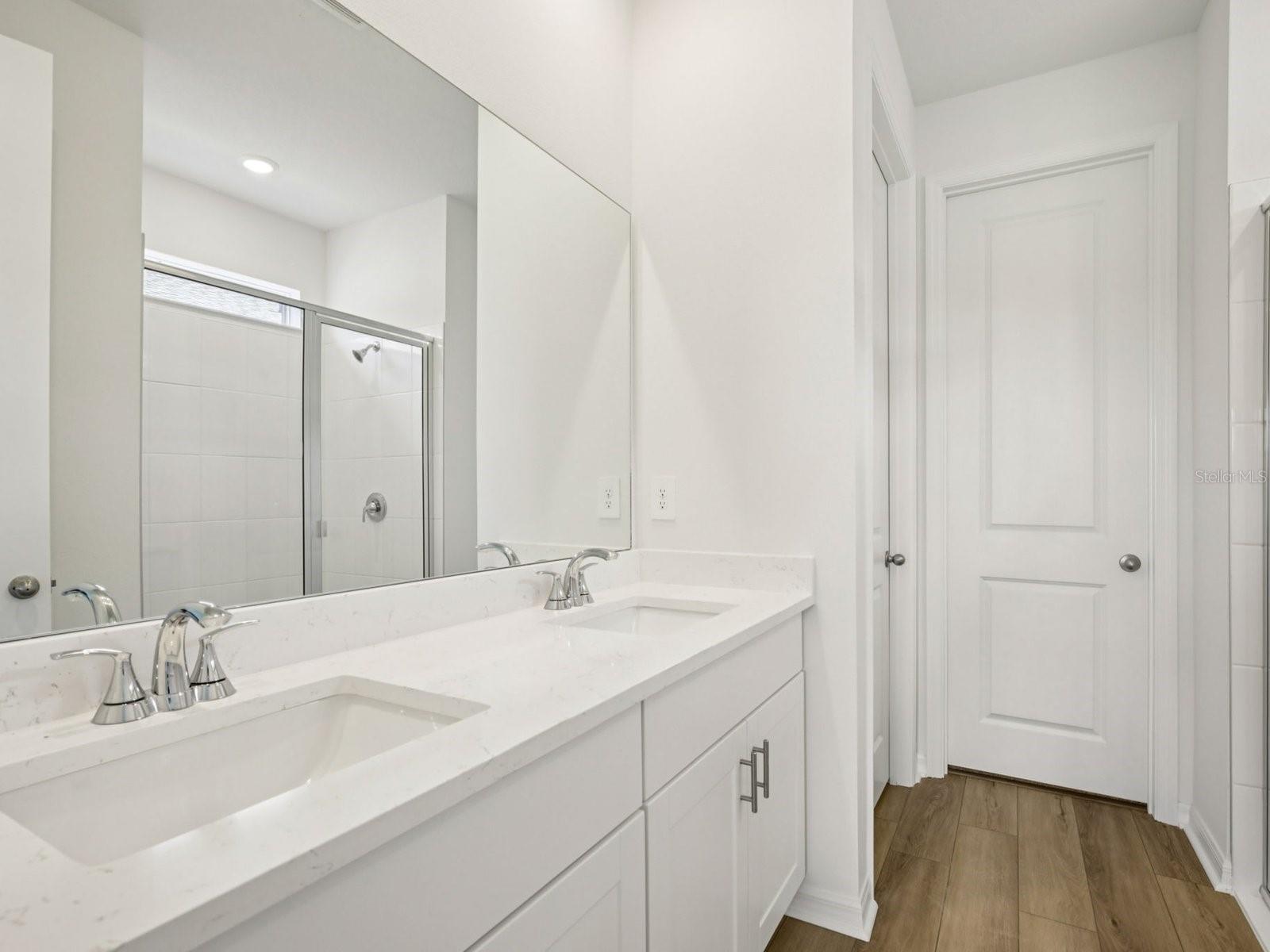 Image 24 of 45 For 9016 Venetia Court