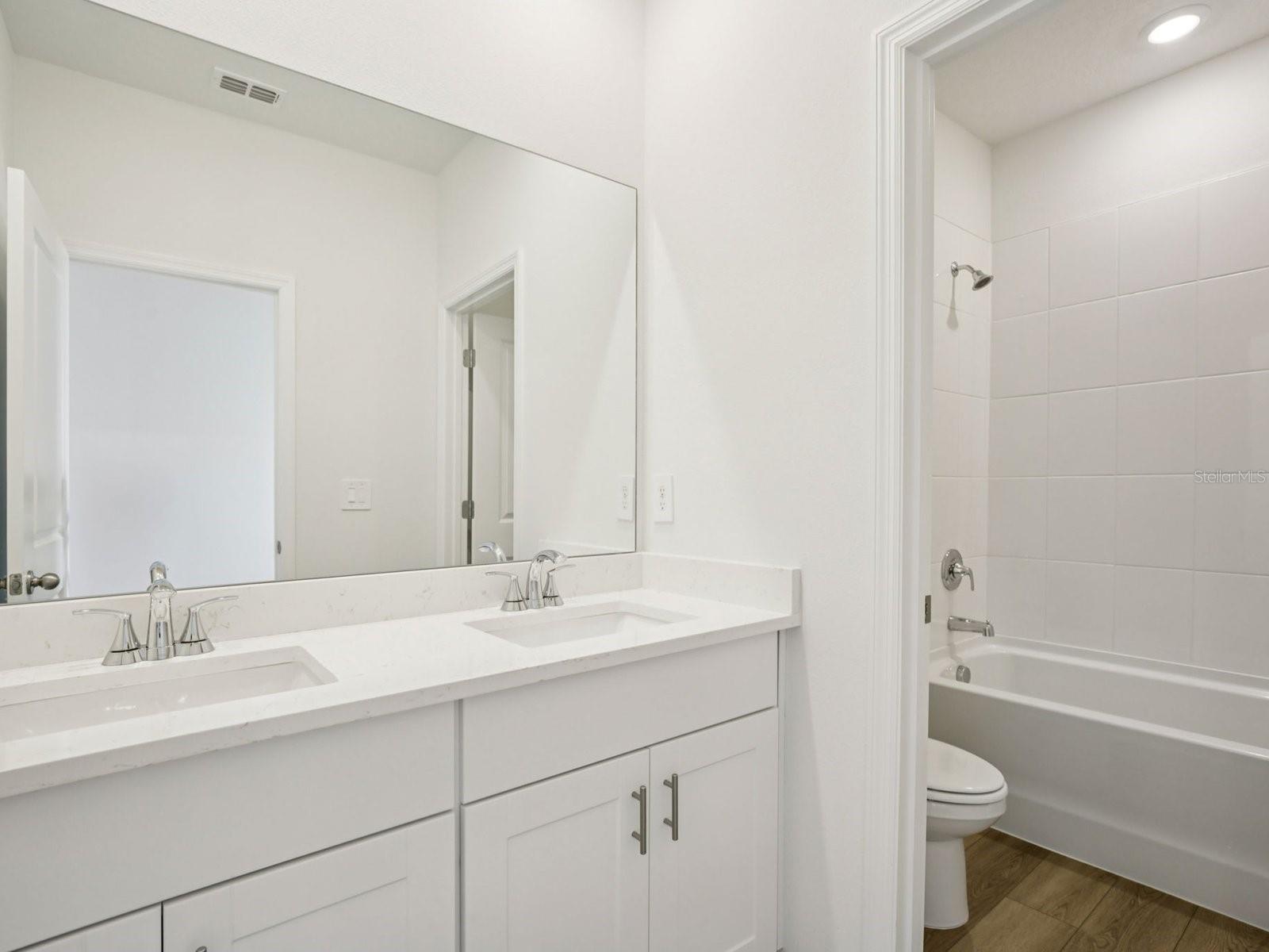 Image 32 of 45 For 9016 Venetia Court