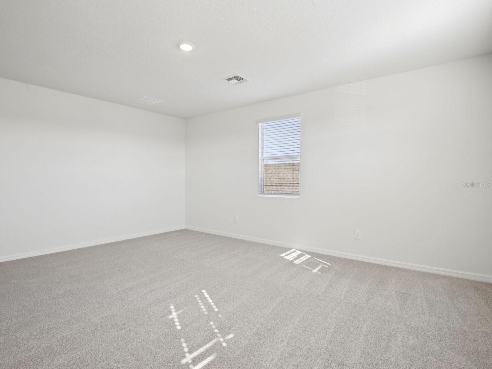 Image 23 of 44 For 13221 Shellmore Avenue