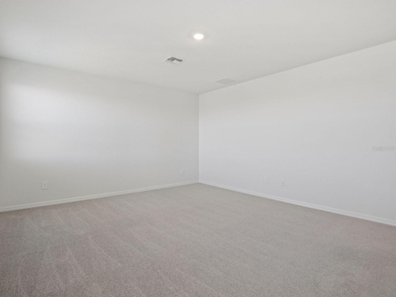 Image 33 of 44 For 13221 Shellmore Avenue