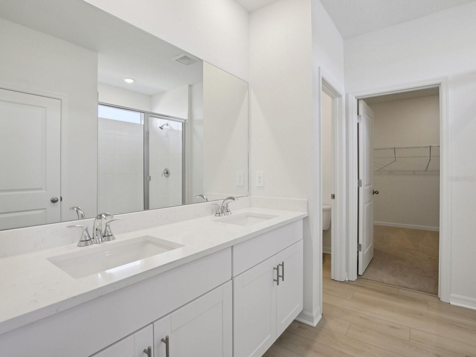 Image 34 of 44 For 13221 Shellmore Avenue