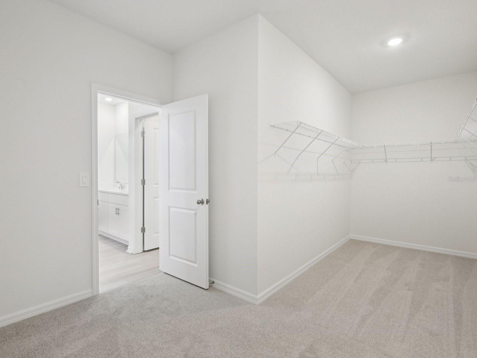 Image 37 of 44 For 13221 Shellmore Avenue