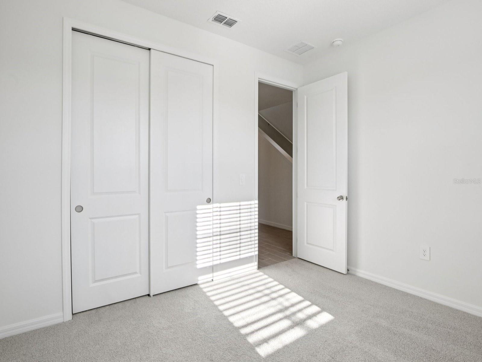 Image 17 of 46 For 13311 Shellmore Avenue