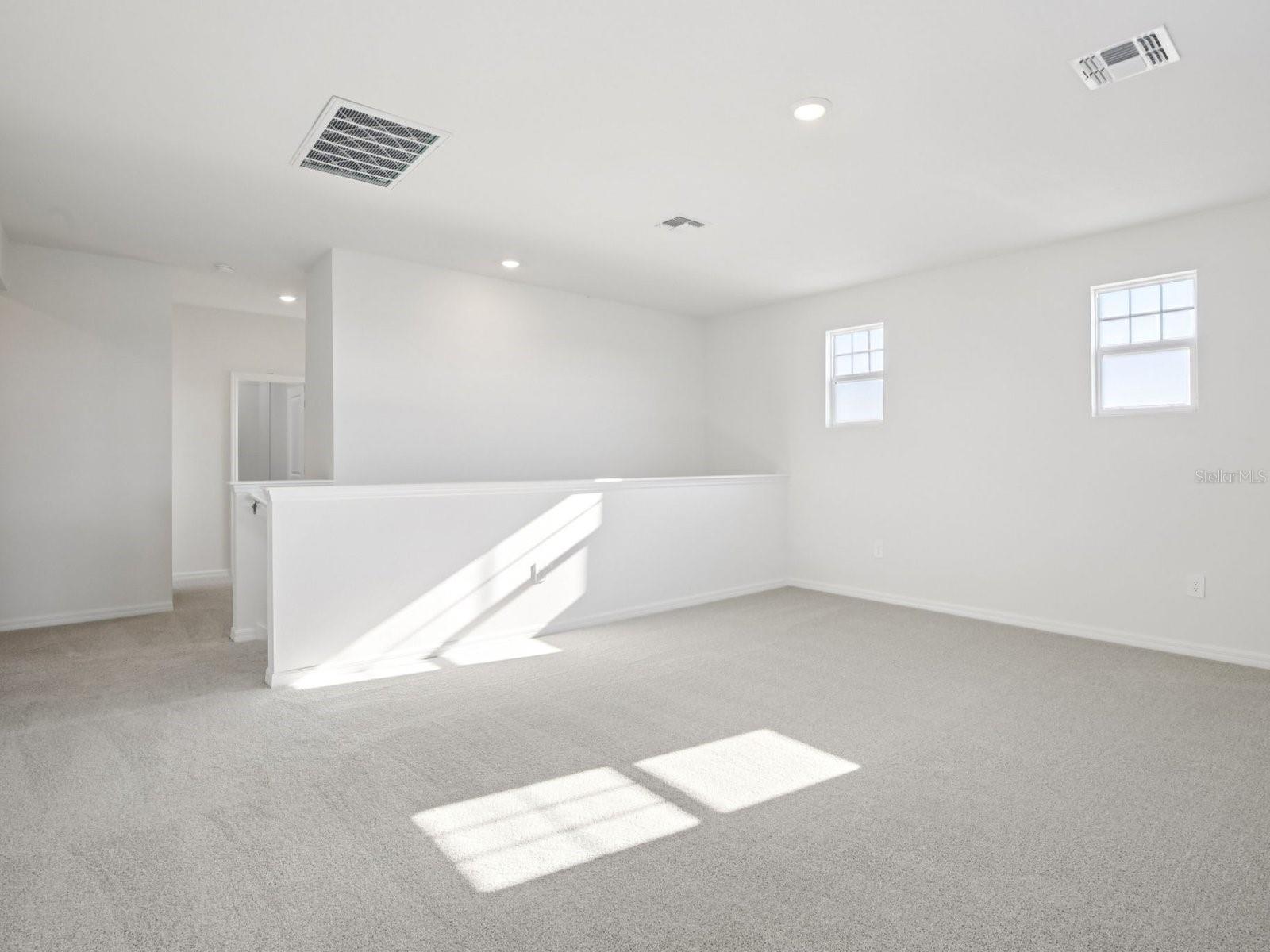 Image 22 of 46 For 13311 Shellmore Avenue