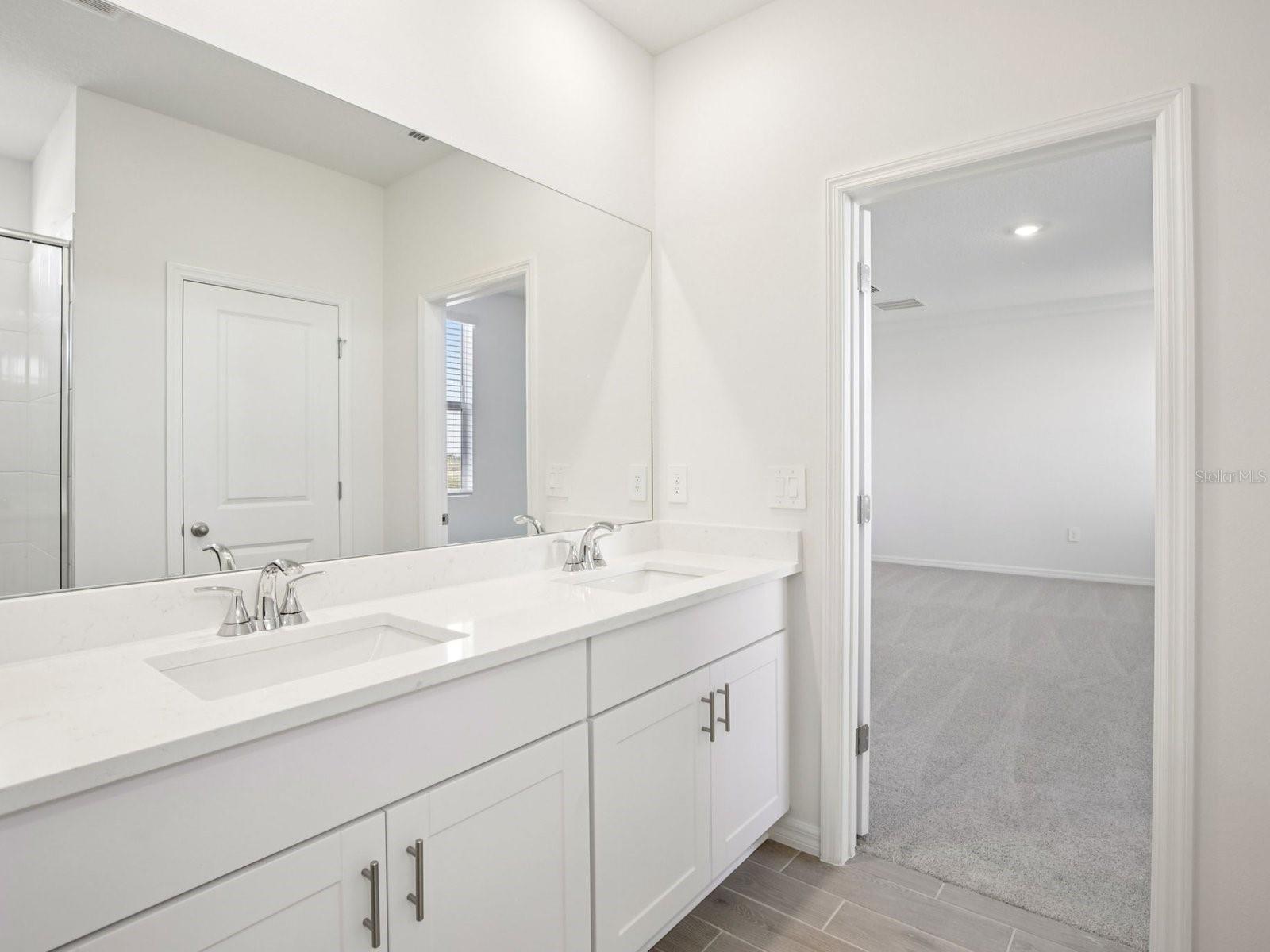 Image 31 of 46 For 13311 Shellmore Avenue