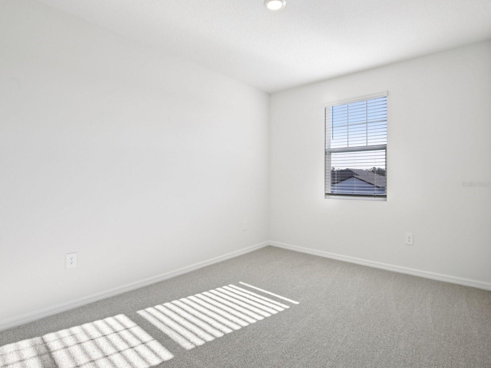 Image 36 of 46 For 13311 Shellmore Avenue