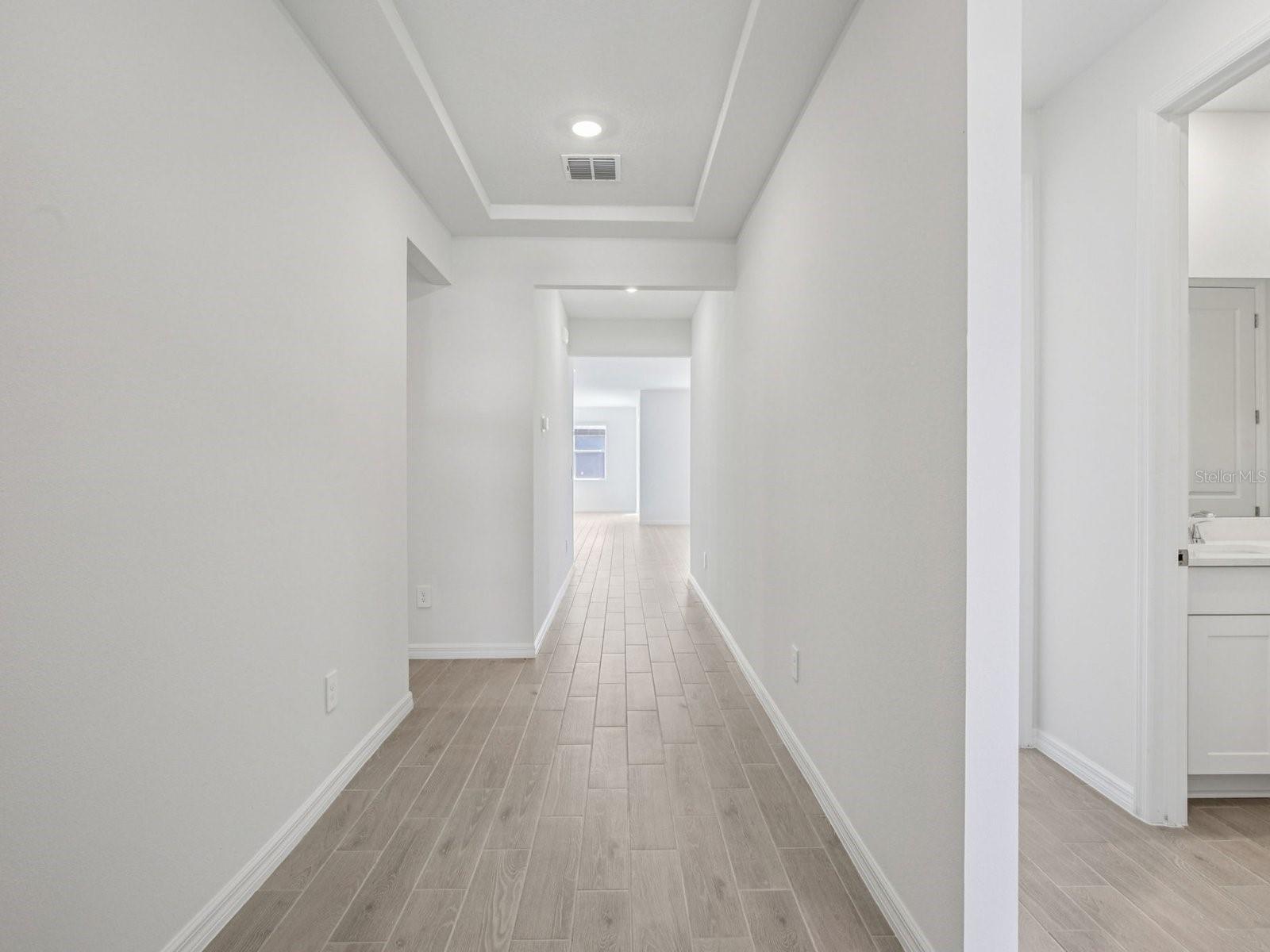 Image 21 of 33 For 13310 Shellmore Avenue