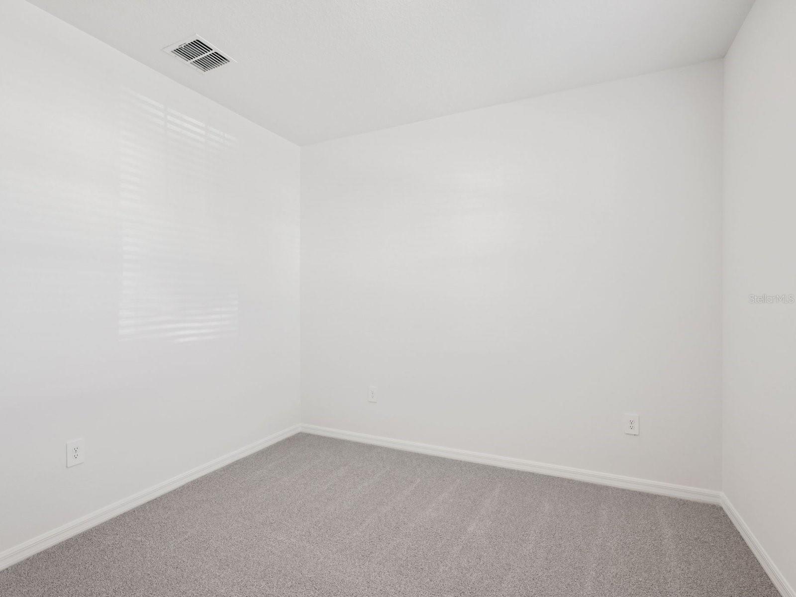 Image 14 of 34 For 13306 Shellmore Avenue