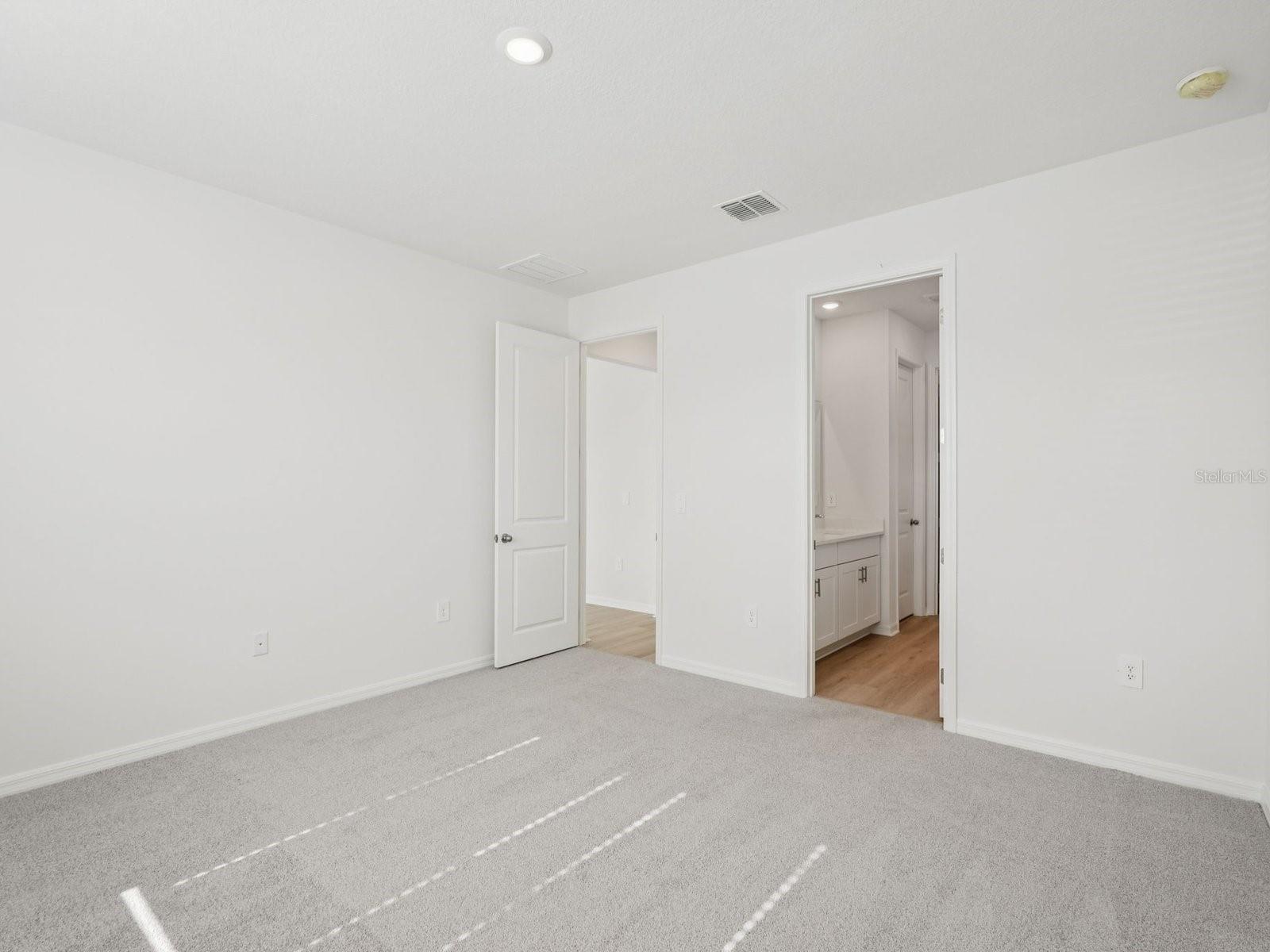 Image 27 of 34 For 13306 Shellmore Avenue