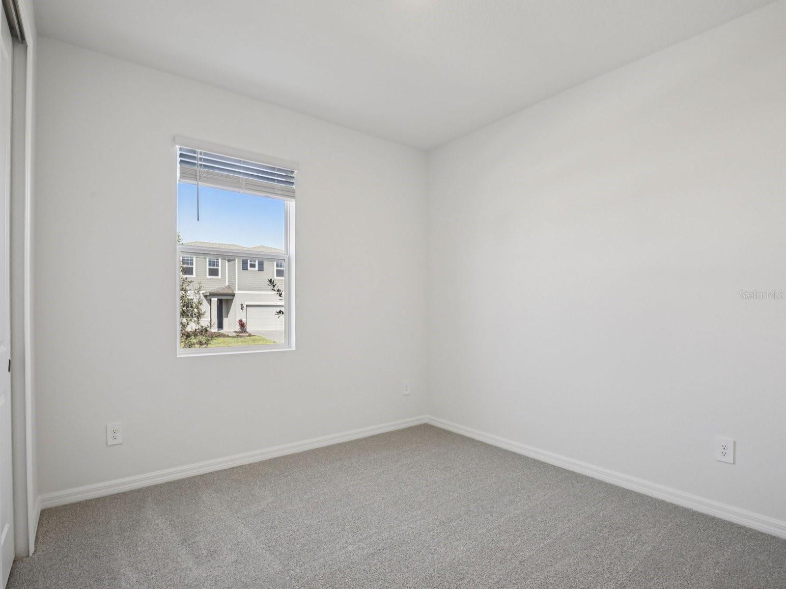 Image 14 of 28 For 13314 Shellmore Avenue