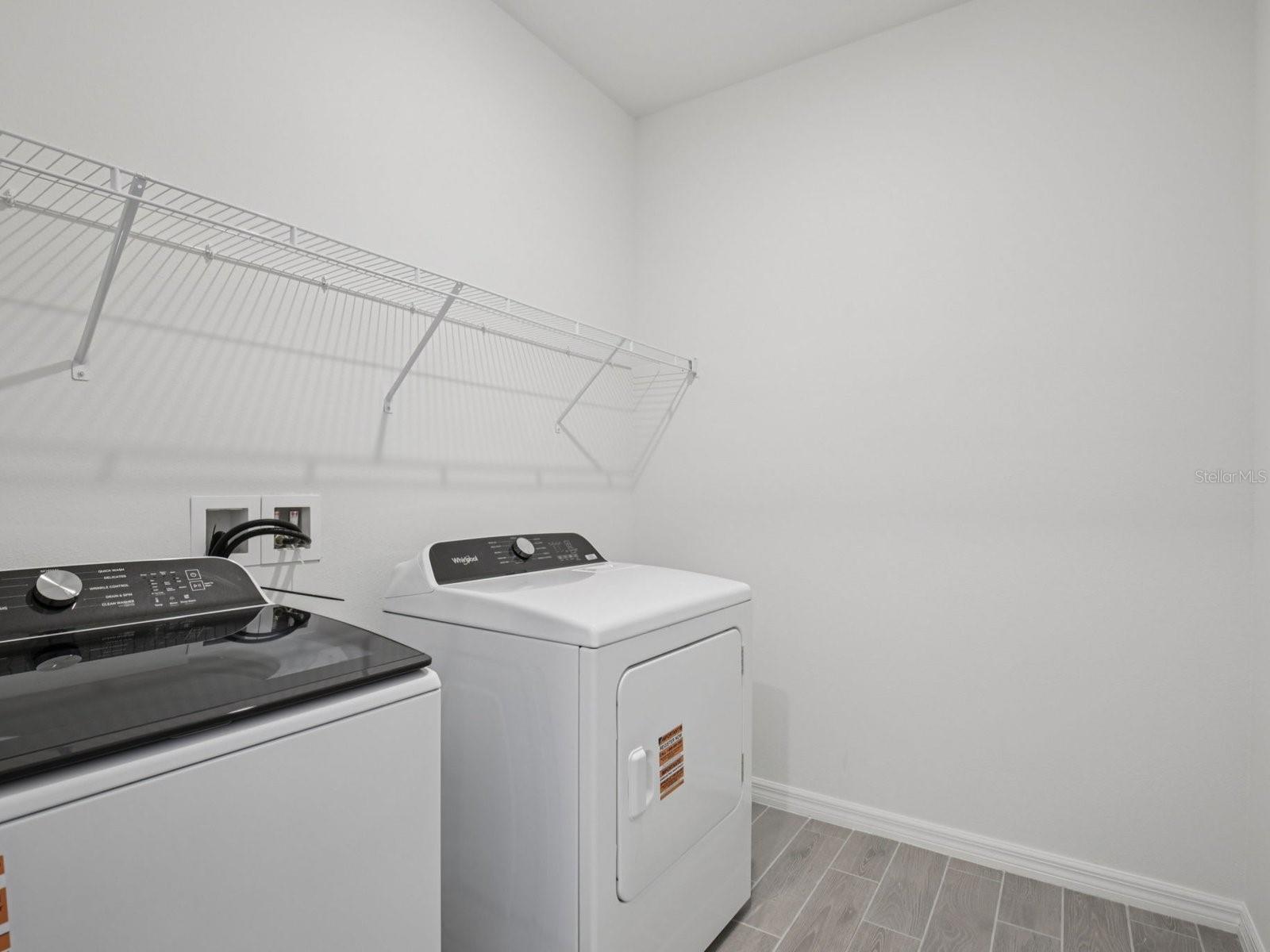 Image 19 of 28 For 13314 Shellmore Avenue