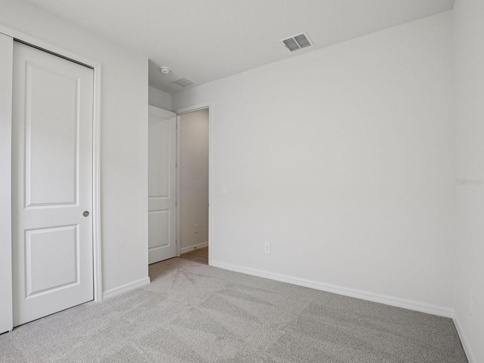 Image 21 of 28 For 13314 Shellmore Avenue