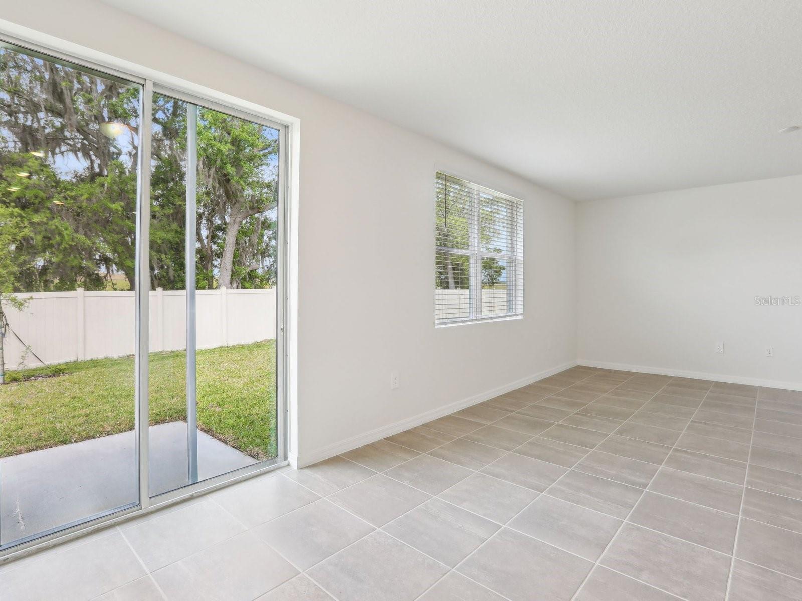 Image 10 of 36 For 1361 Oak Valley Drive