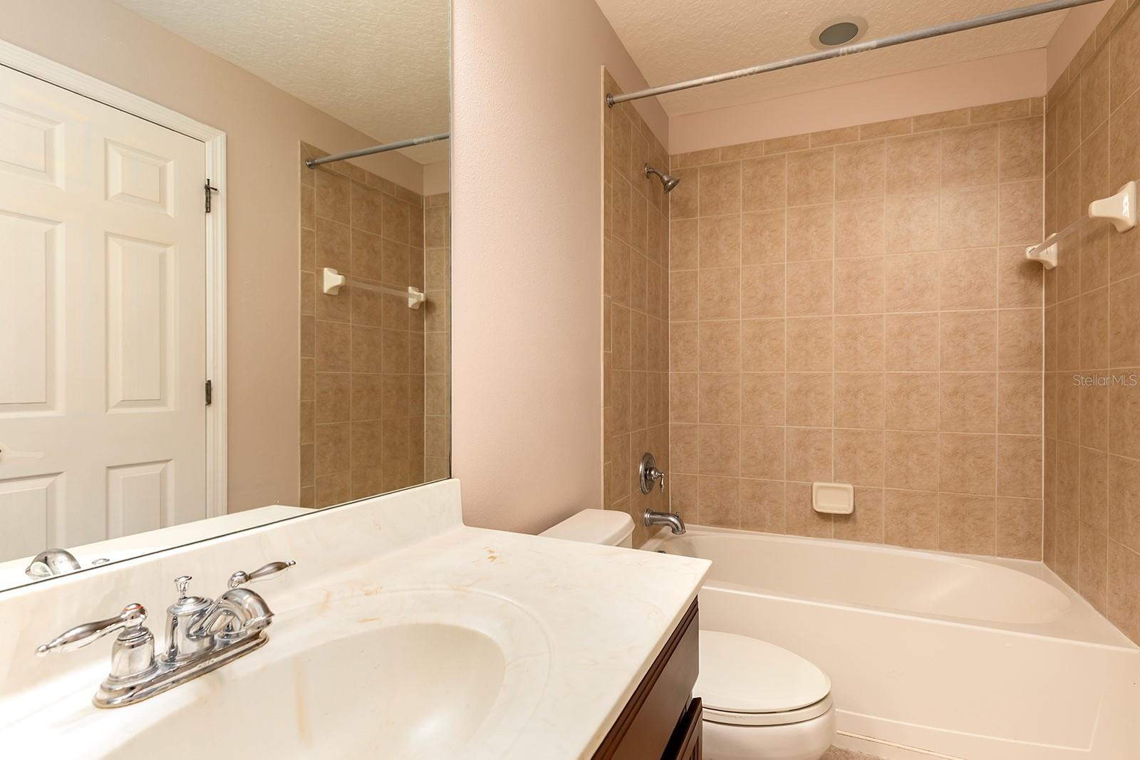 Image 15 of 23 For 9457 Silver Buttonwood Street 9457