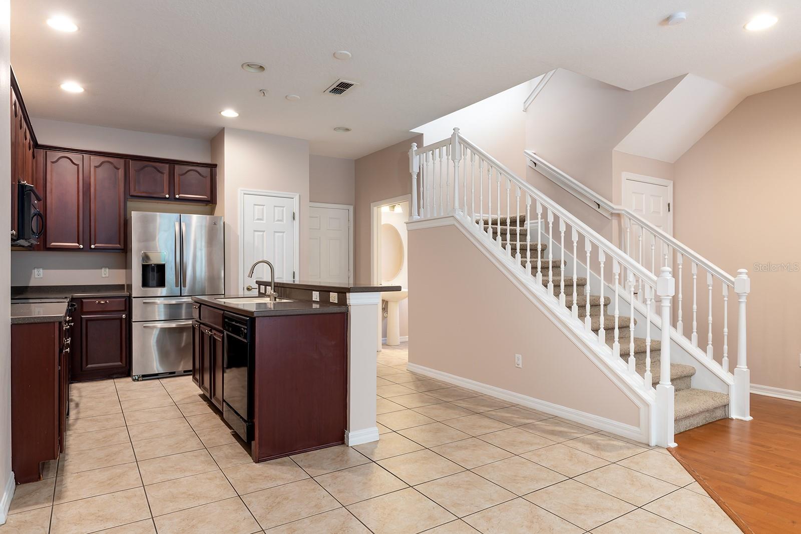 Image 5 of 23 For 9457 Silver Buttonwood Street 9457