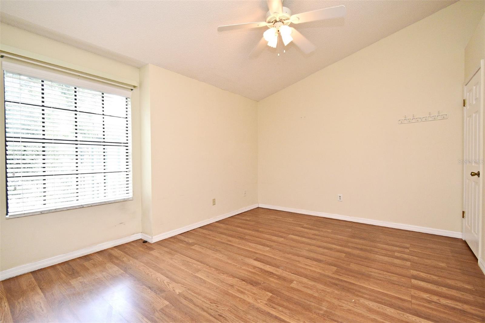 Image 13 of 32 For 2732 Brandon Circle