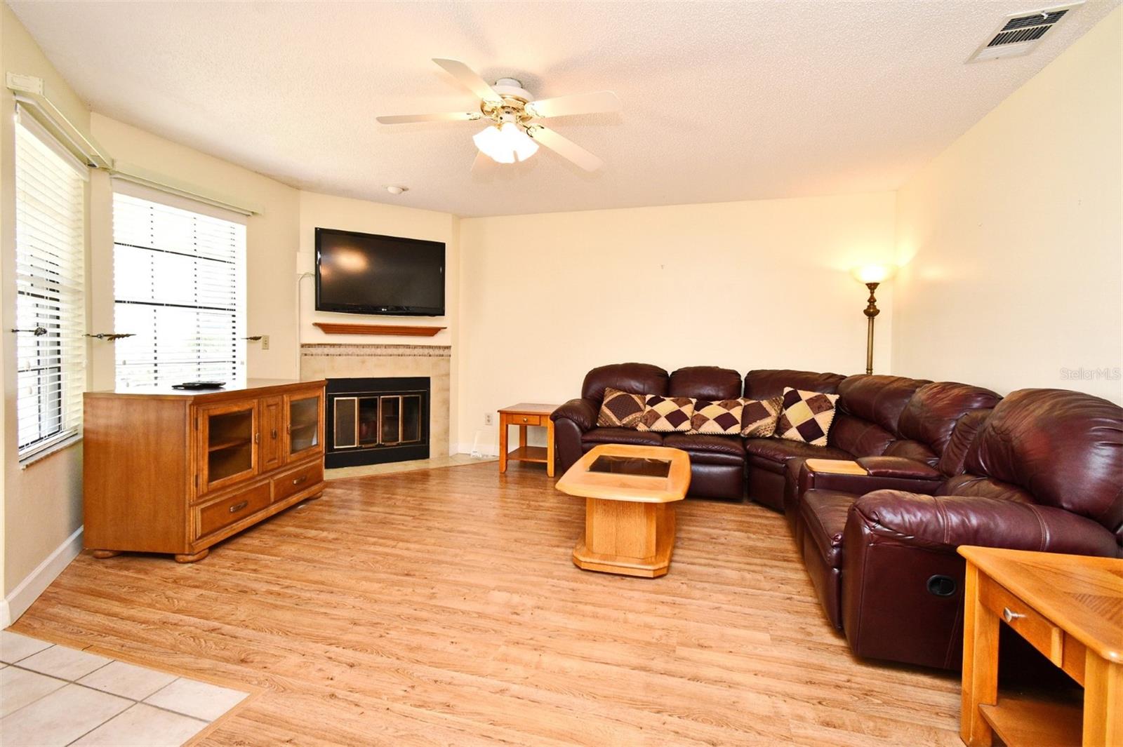 Image 3 of 32 For 2732 Brandon Circle