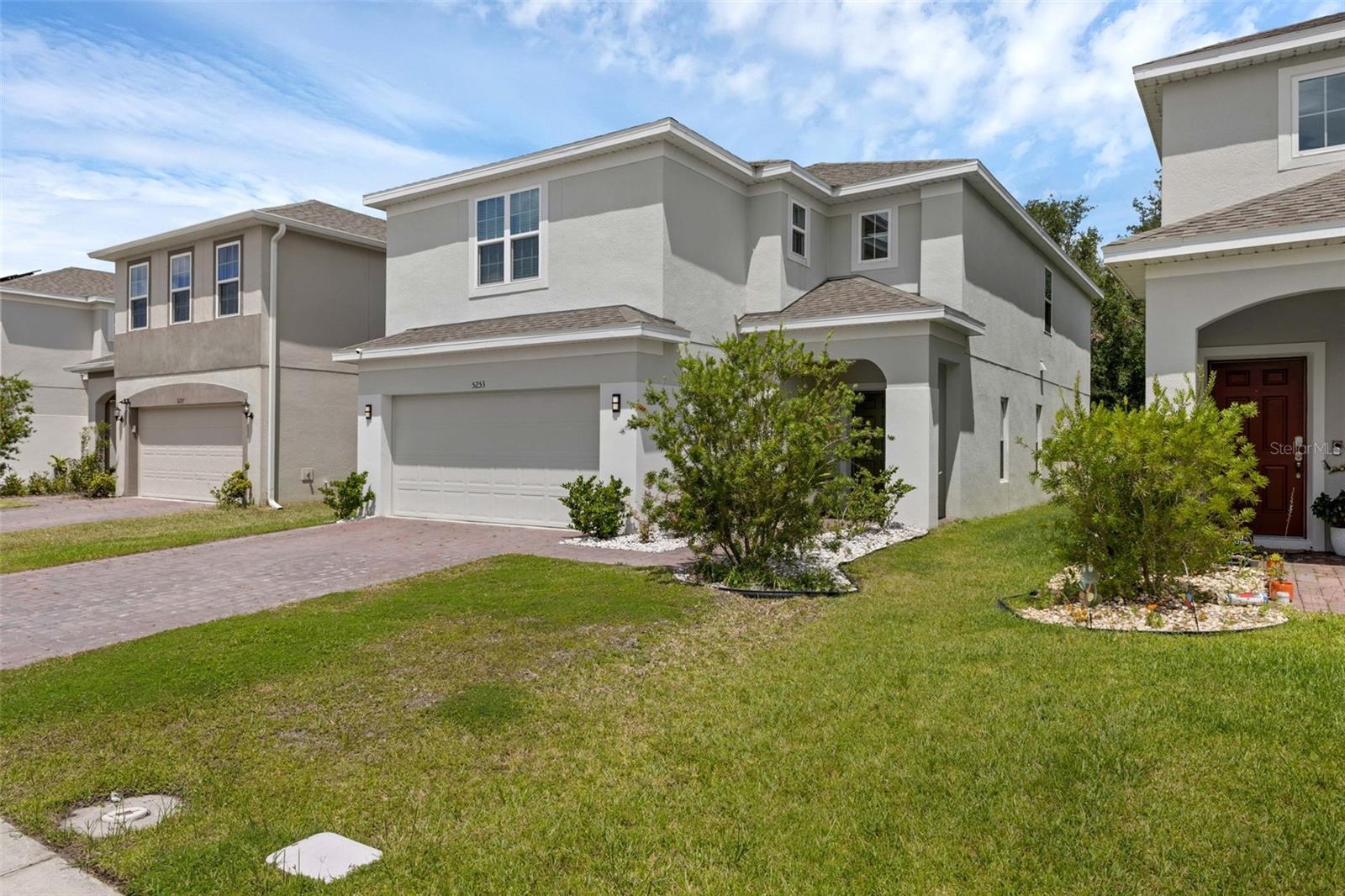 Image 2 of 30 For 5253 Royal Point Avenue