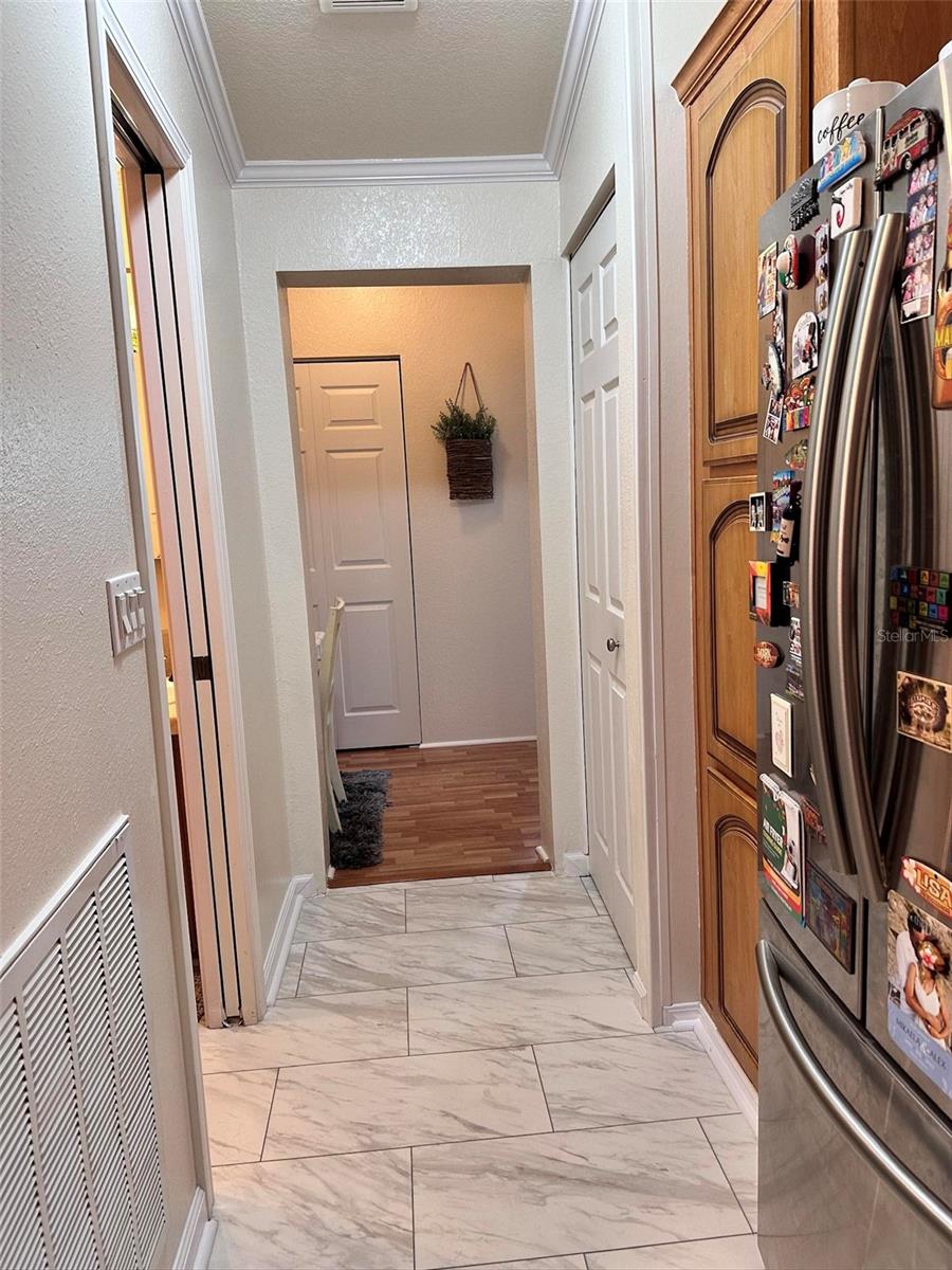 Image 11 of 42 For 512 Par Pines Boulevard
