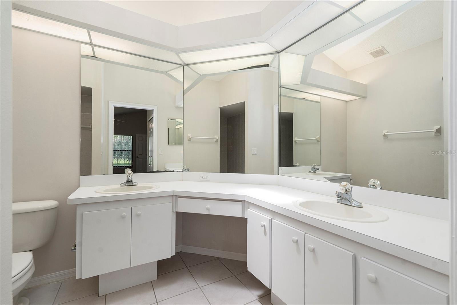 Image 15 of 25 For 9135 Halberg Drive