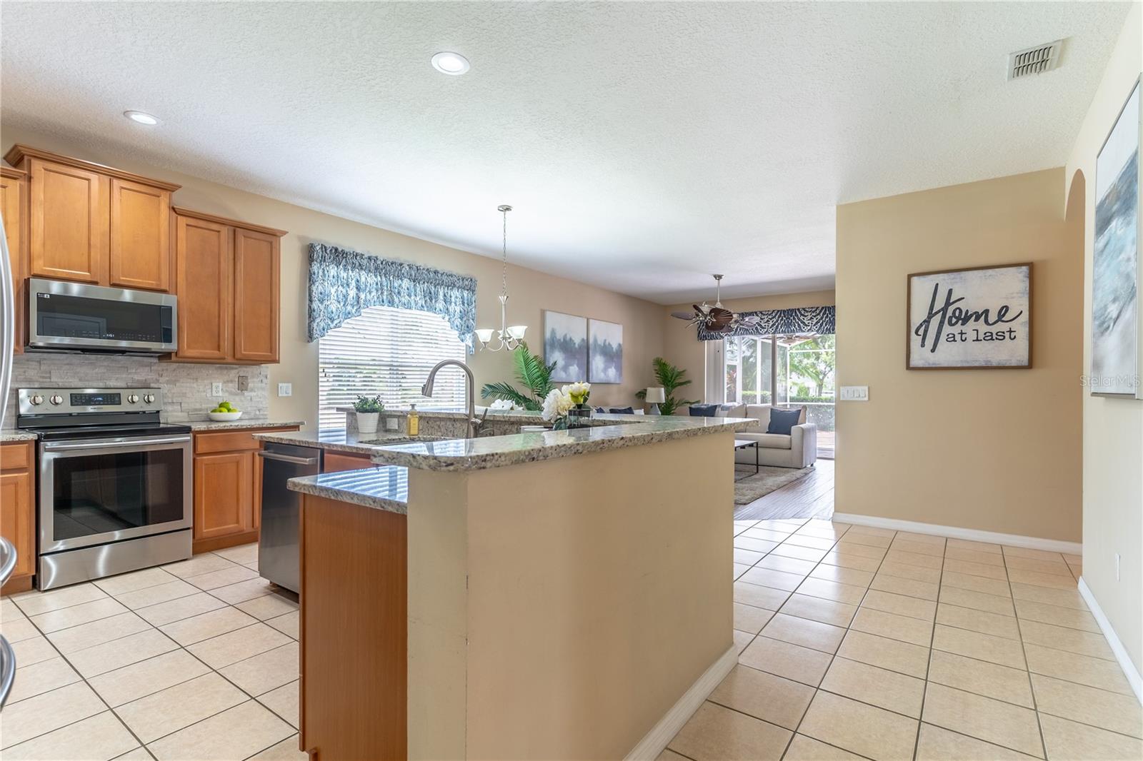 Image 12 of 48 For 8508 Lake Waverly Lane