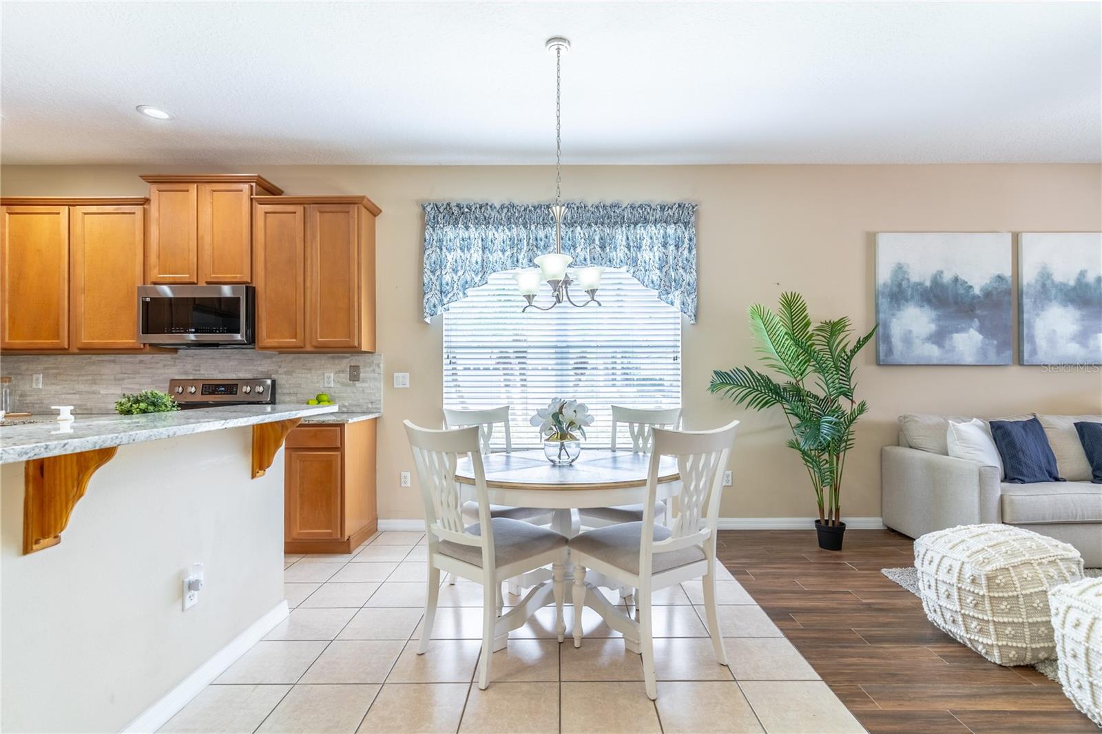 Image 15 of 48 For 8508 Lake Waverly Lane