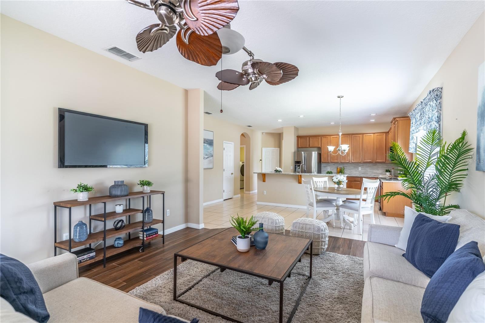 Image 17 of 48 For 8508 Lake Waverly Lane