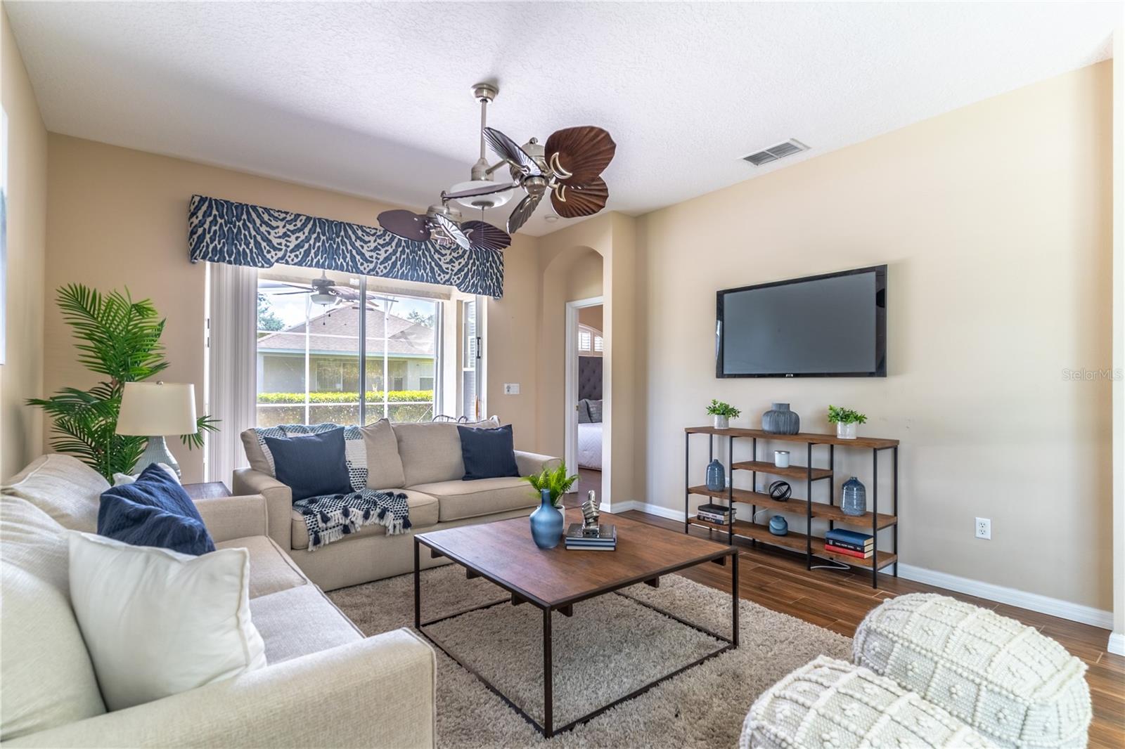 Image 19 of 48 For 8508 Lake Waverly Lane