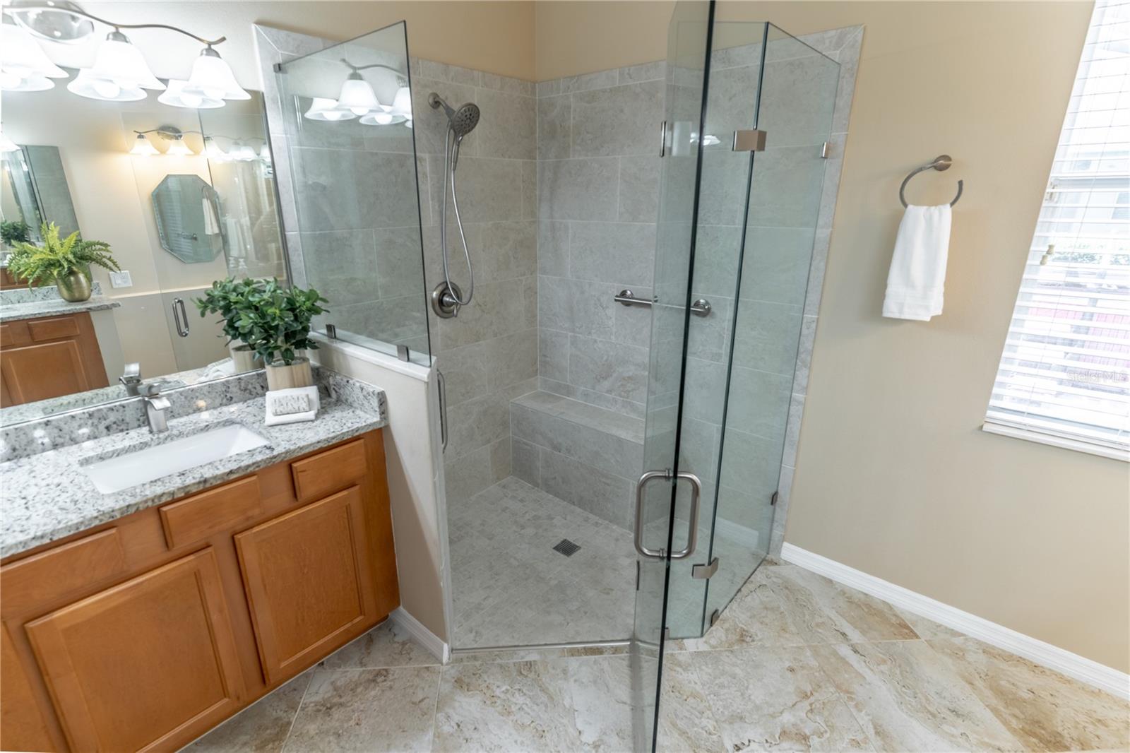 Image 26 of 48 For 8508 Lake Waverly Lane