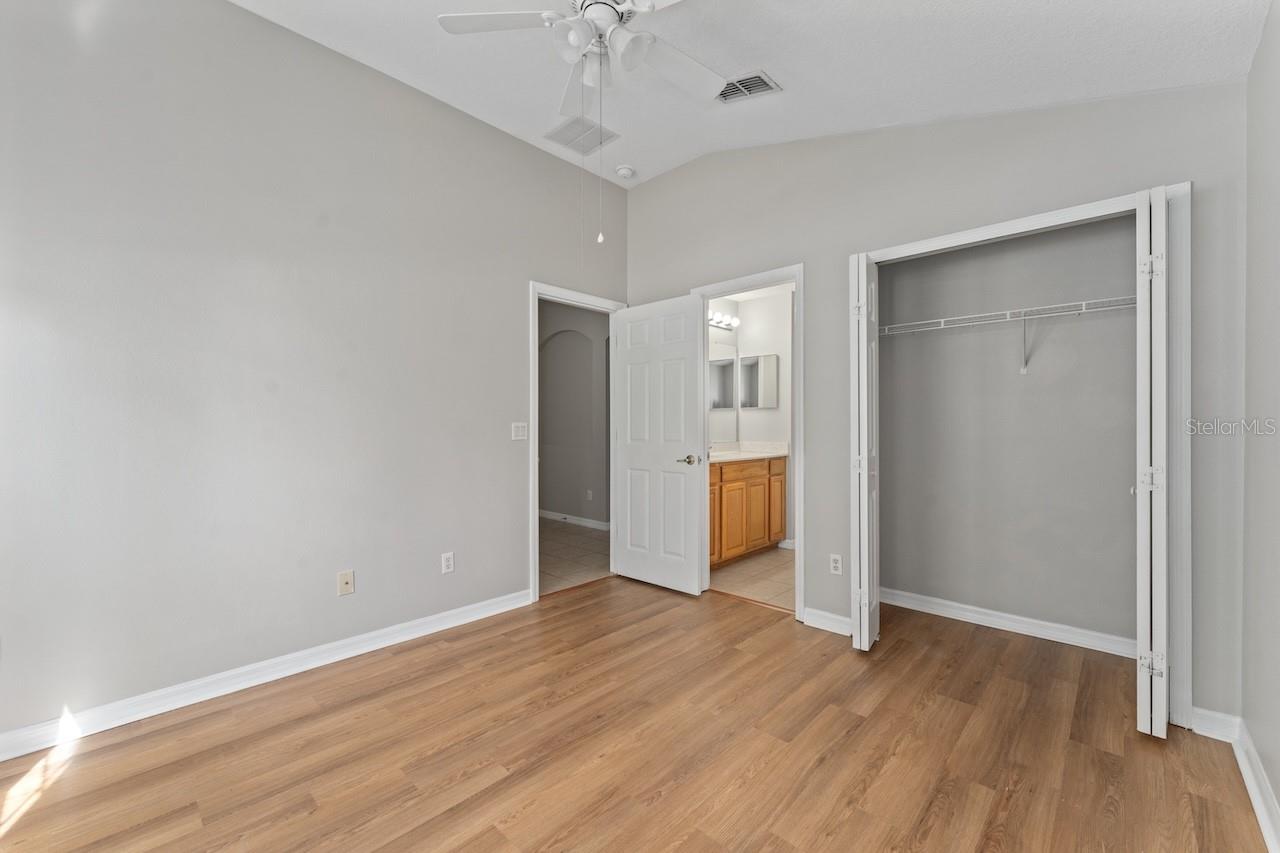 Image 15 of 31 For 11635 Deer Path Way