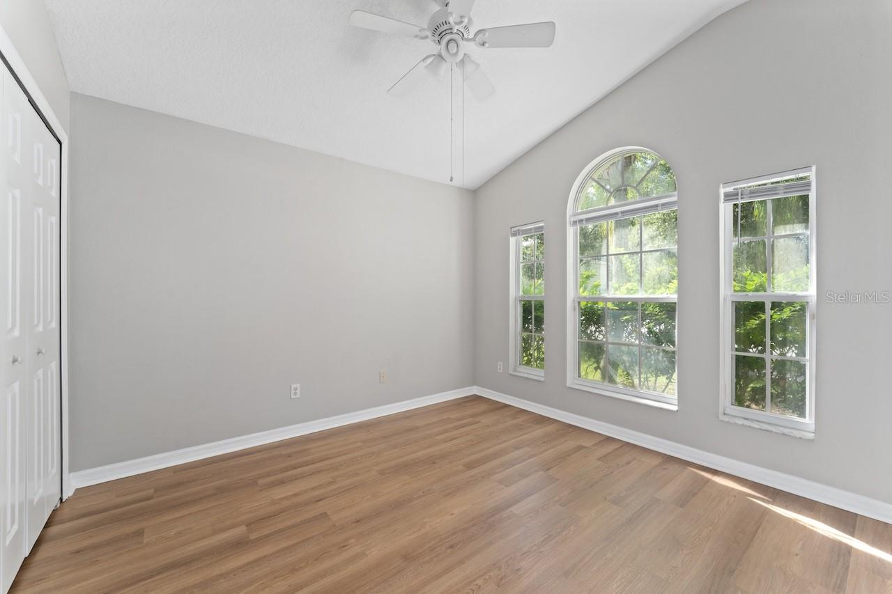 Image 16 of 31 For 11635 Deer Path Way