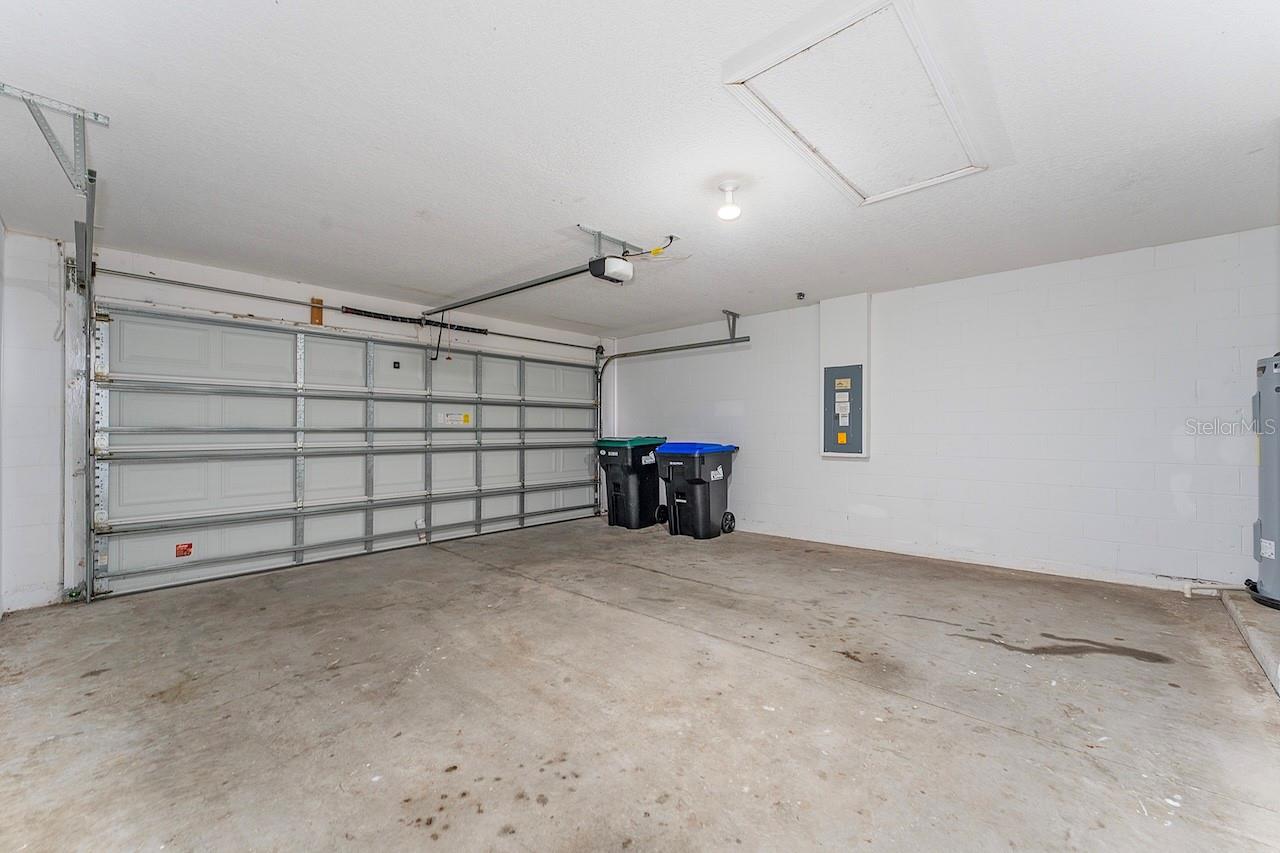 Image 23 of 31 For 11635 Deer Path Way