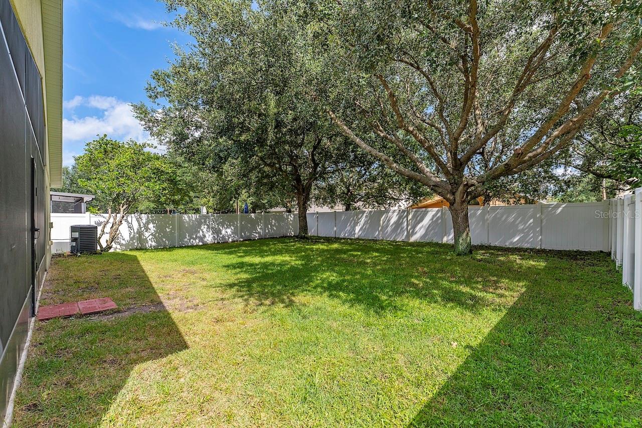 Image 25 of 31 For 11635 Deer Path Way