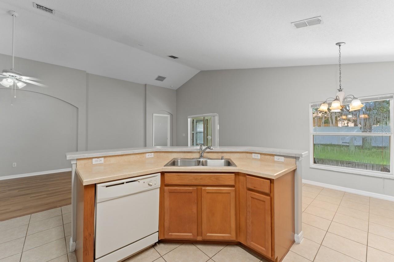 Image 7 of 31 For 11635 Deer Path Way