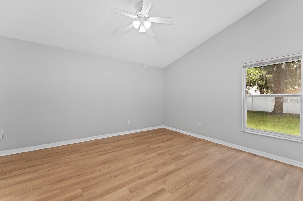 Image 8 of 31 For 11635 Deer Path Way