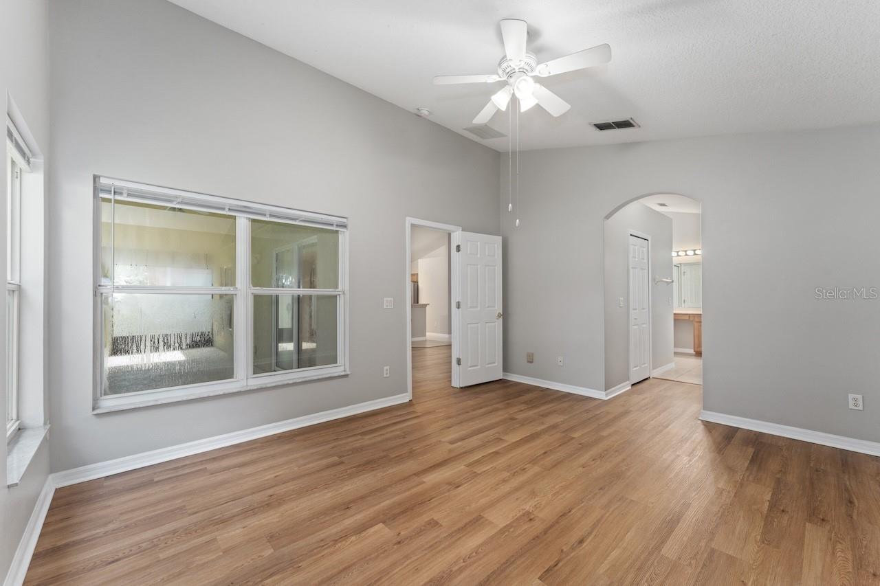 Image 9 of 31 For 11635 Deer Path Way