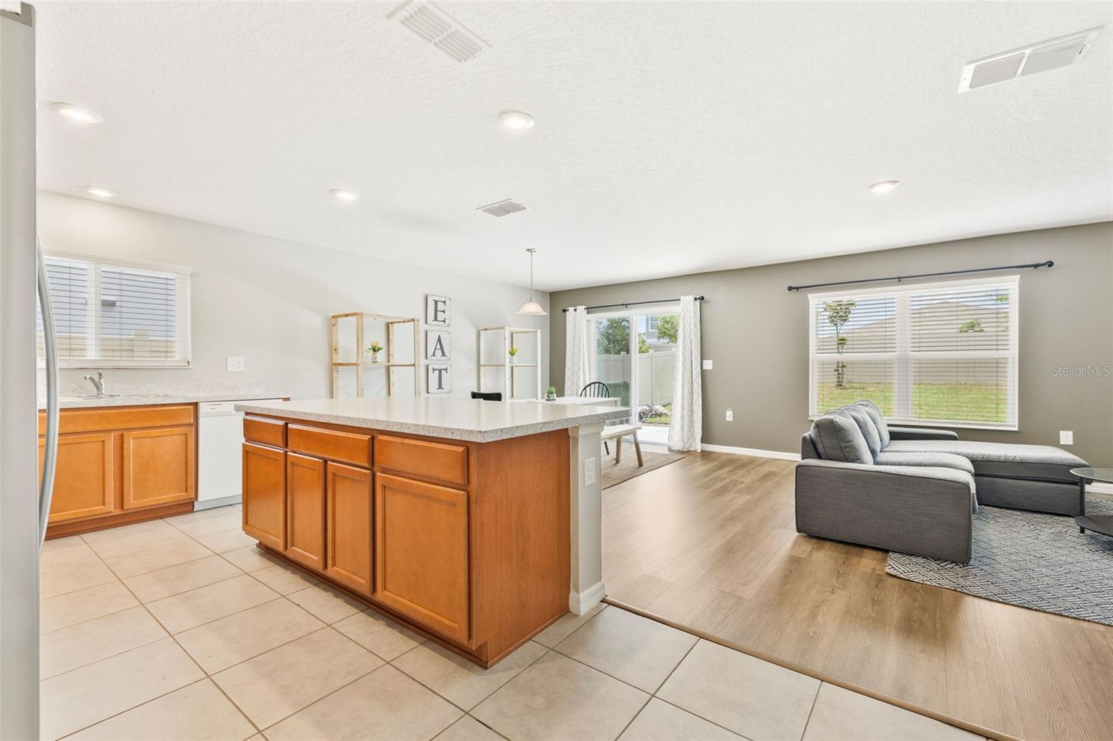 Image 15 of 30 For 308 Lake Lucerne Way