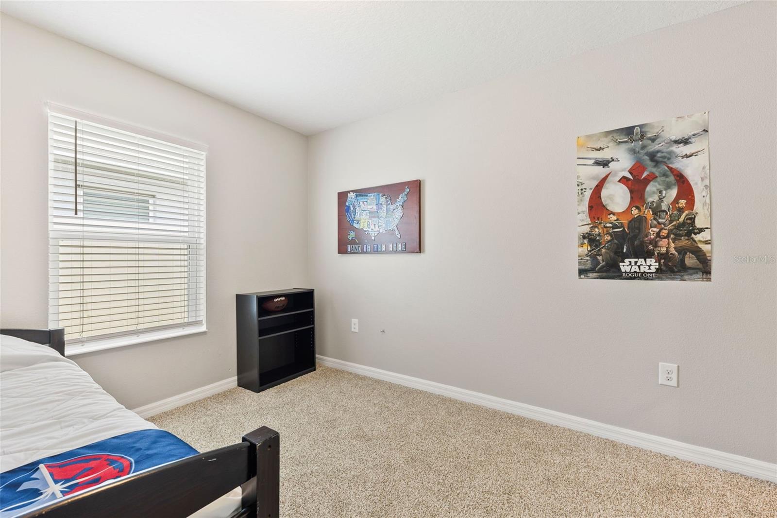 Image 22 of 30 For 308 Lake Lucerne Way