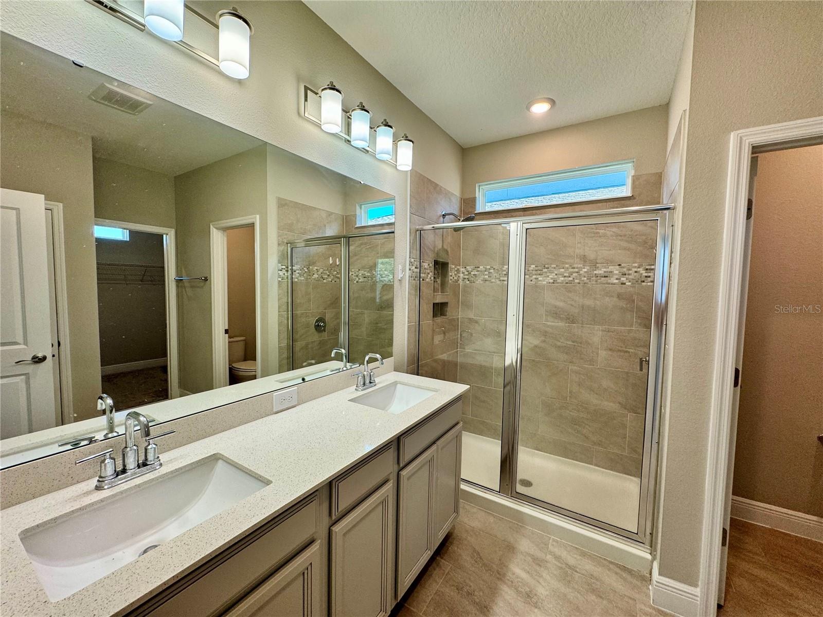 Listing photo id 11 for 10301 Austrina Oak Loop