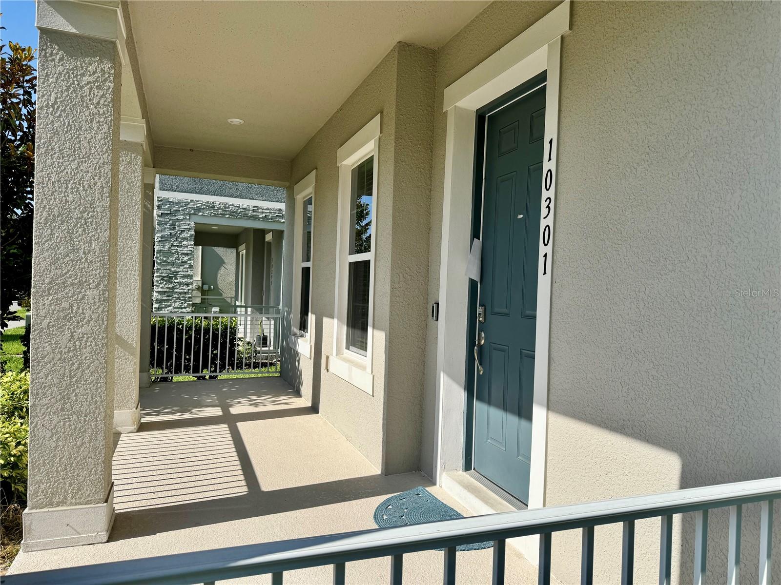 Listing photo id 2 for 10301 Austrina Oak Loop